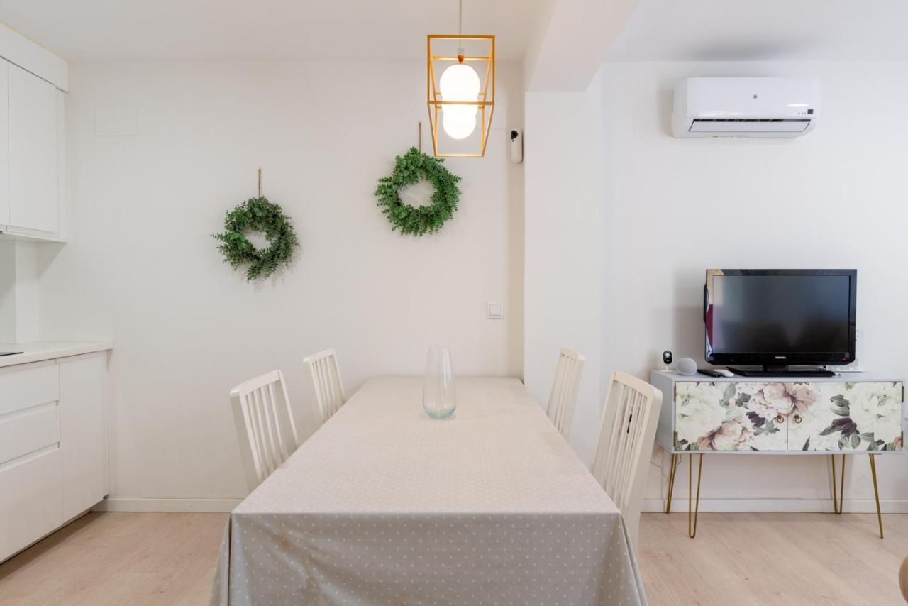 세비야 Whitey Aparment In Triana 아파트 외부 사진